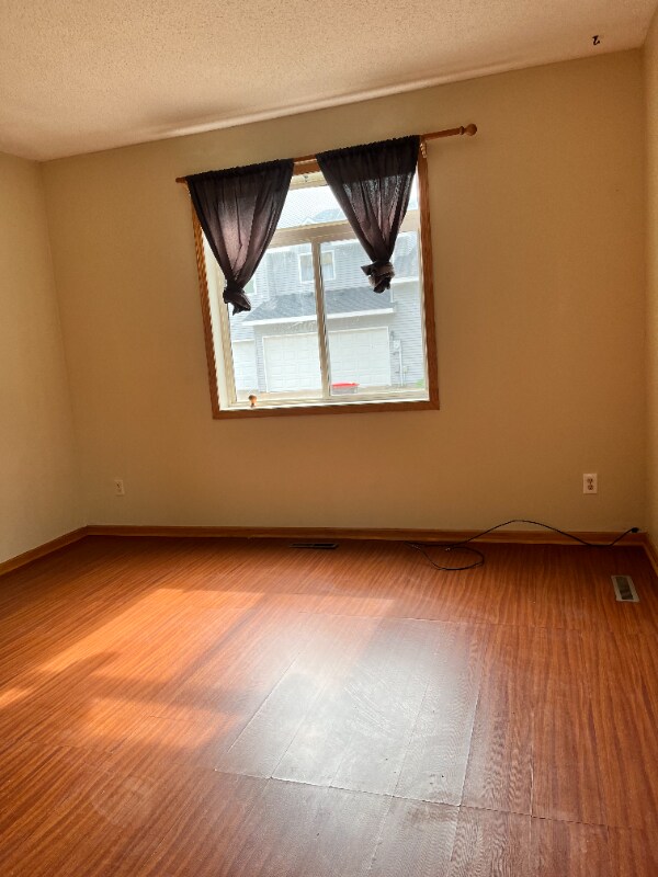 Building Photo - 665 Woodduck Dr