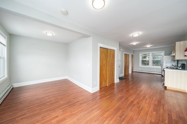 Building Photo - 213 Ogden Ave.