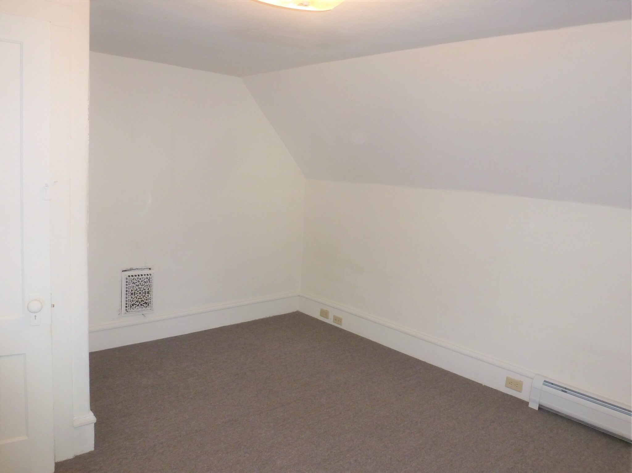 Building Photo - 43 N Willard St