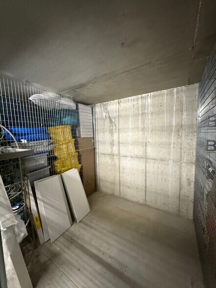 Building Photo - 401 N 2nd St