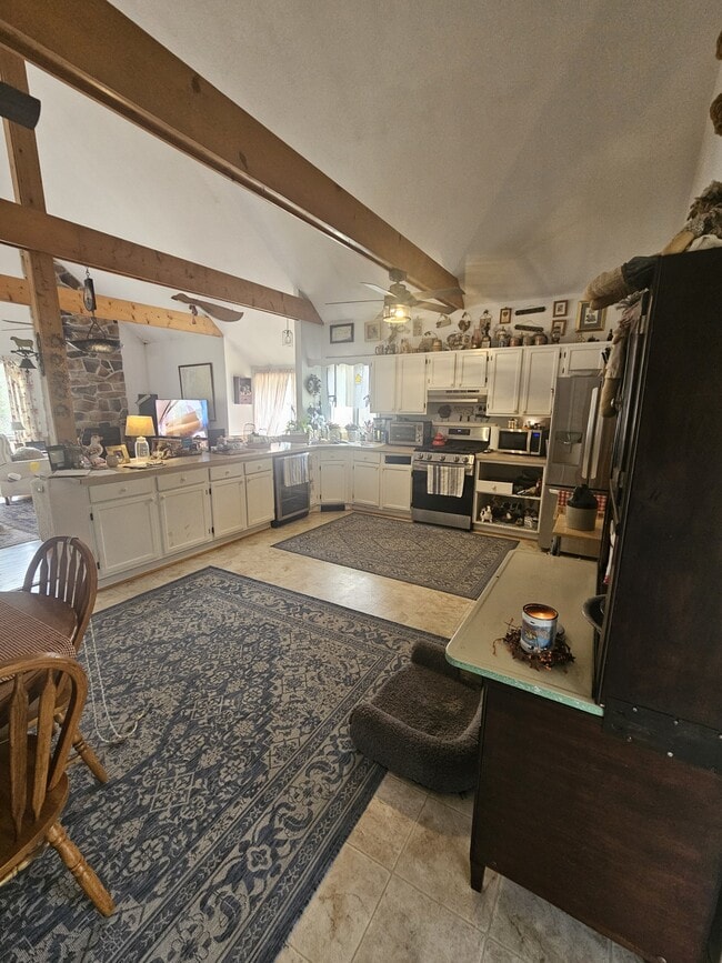 Building Photo - 24101 Asbury Dr