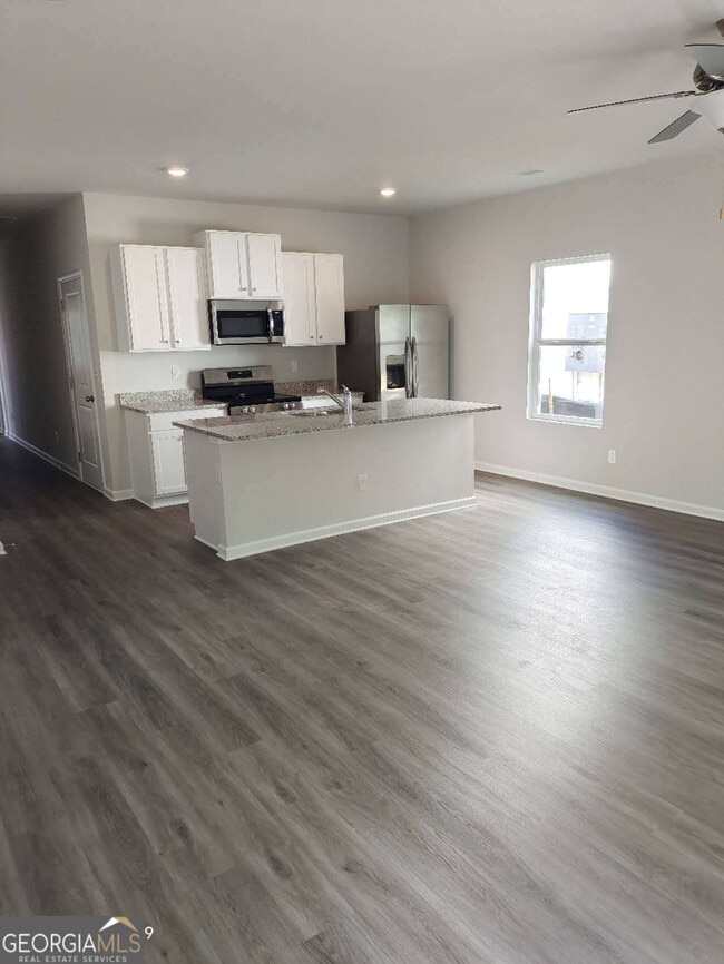 Building Photo - 158 Vlg Grn Dr NW