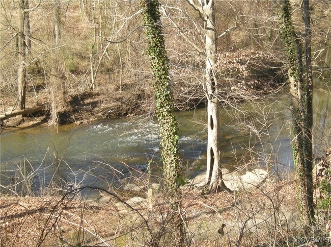 Building Photo - 5226 Castlewood Rd