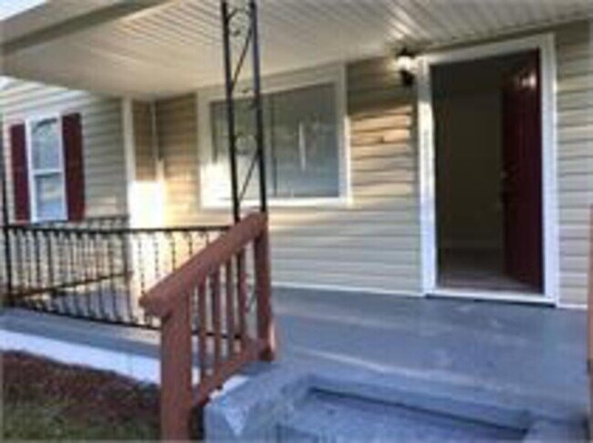 Building Photo - 1007 E Mcintosh Rd