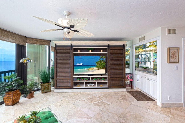 Building Photo - 9500 S Ocean Dr