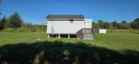 Building Photo - Tiny home with large yard