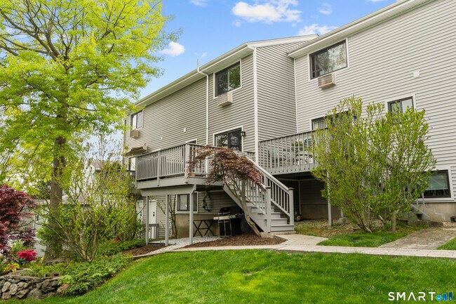 Building Photo - 63 Myano Ln