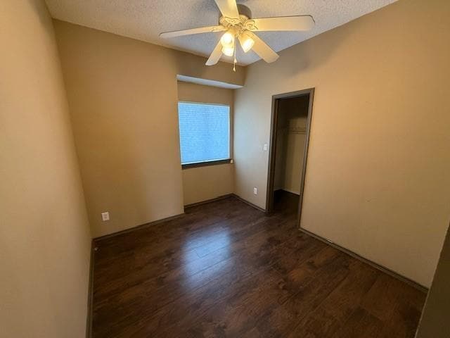 Building Photo - 16401 Knottingham Dr