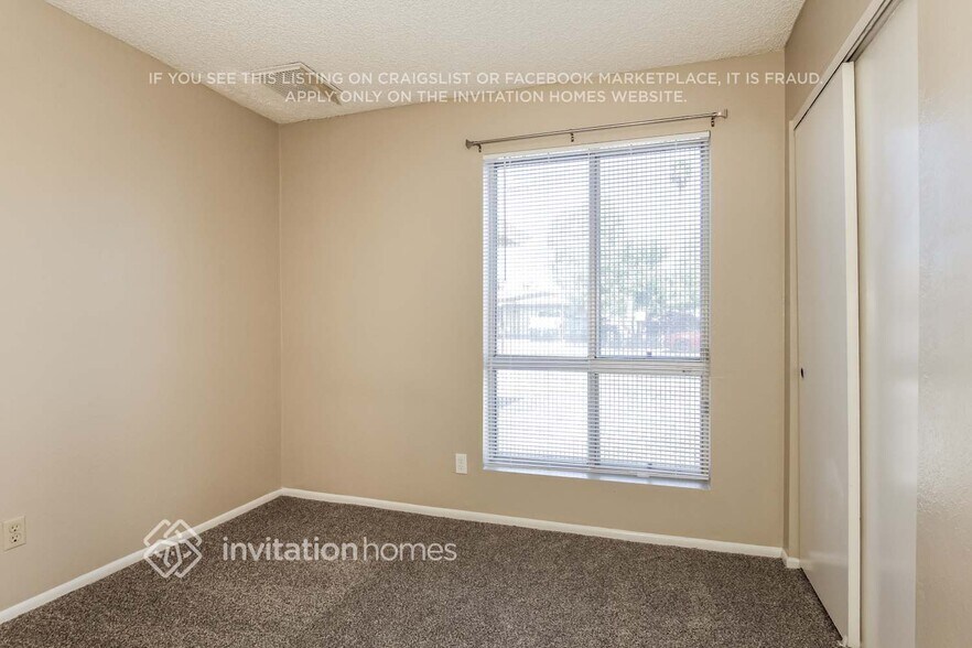 Building Photo - 7525 W Pinchot Ave