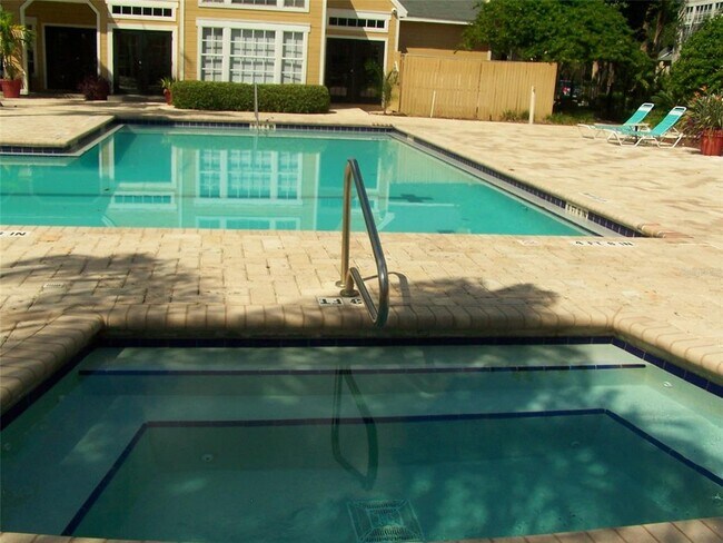 Building Photo - 1037 S Hiawassee Rd