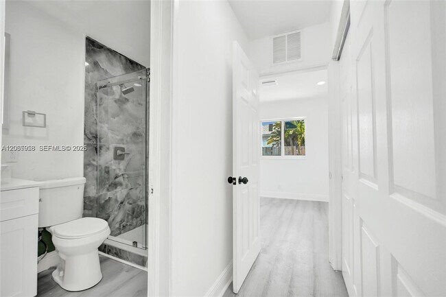 Building Photo - 2343 NW 28th St
