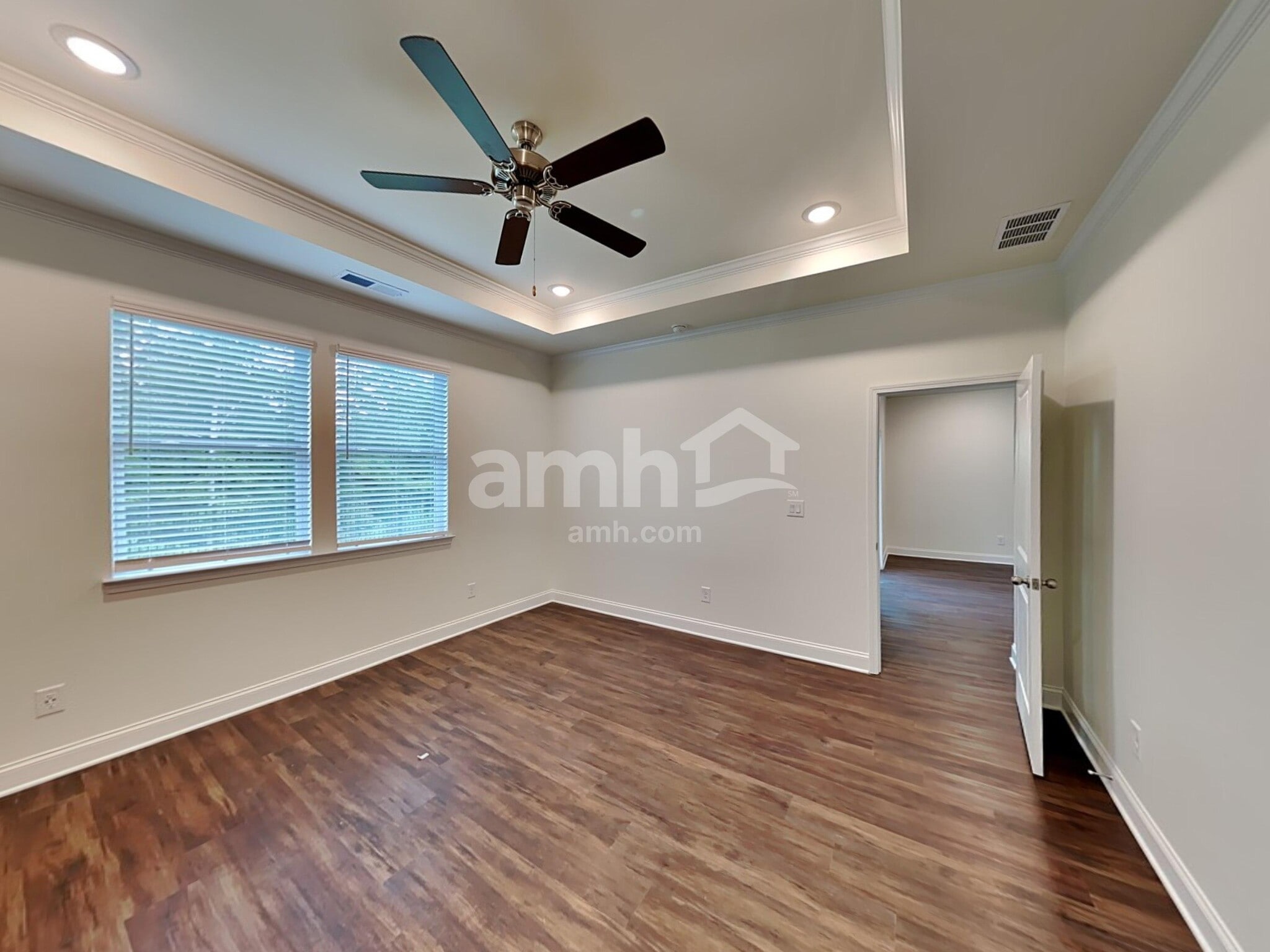 Building Photo - 189 Willow Ln