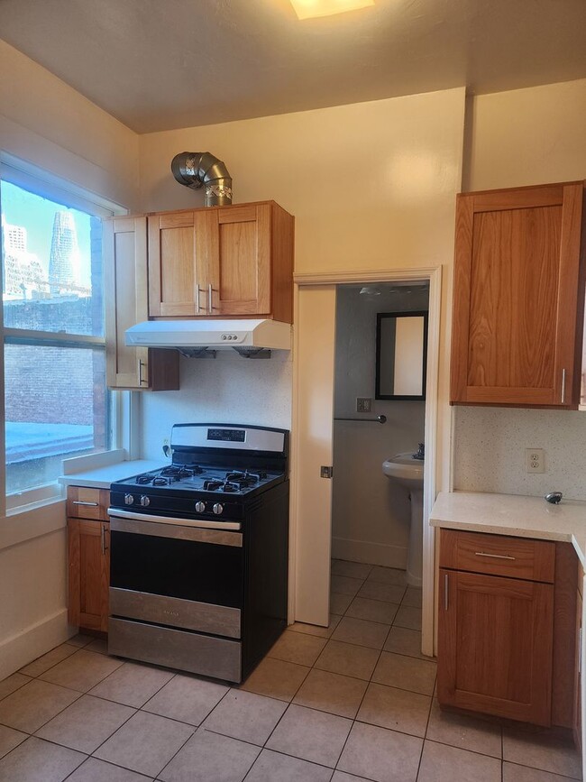 Building Photo - 27 St Louis Alley