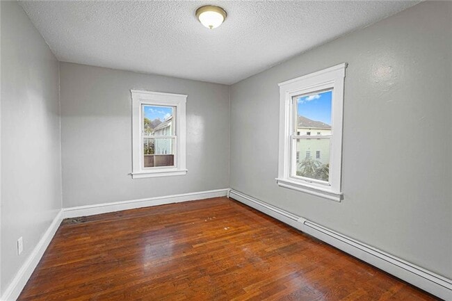 Building Photo - 126 Sumner Ave