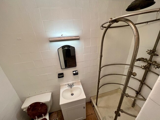 Building Photo - 1265 Eastern Pkwy