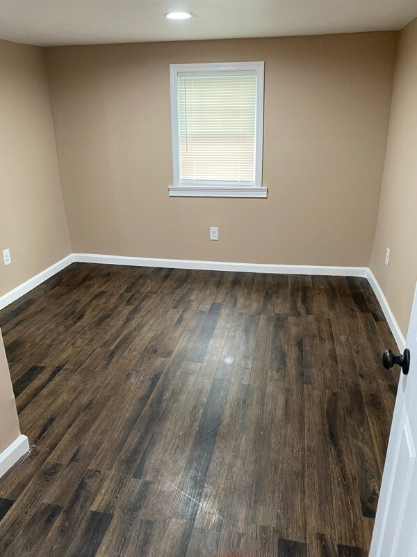 Building Photo - 207 W Calhoun St