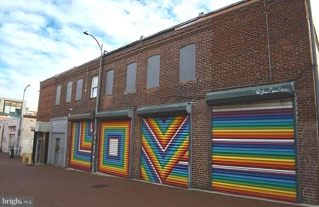 Building Photo - 1208 M St NW