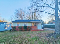 Building Photo - 2307 Maywood St