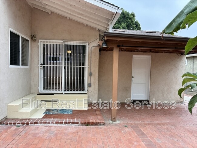 Building Photo - 621 2nd Ave