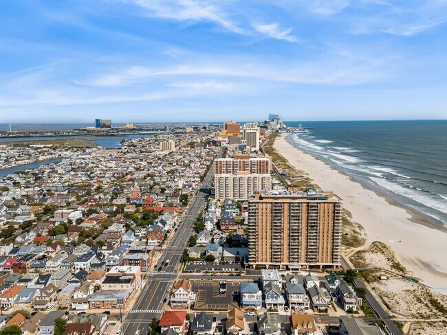 Building Photo - 5000 Boardwalk
