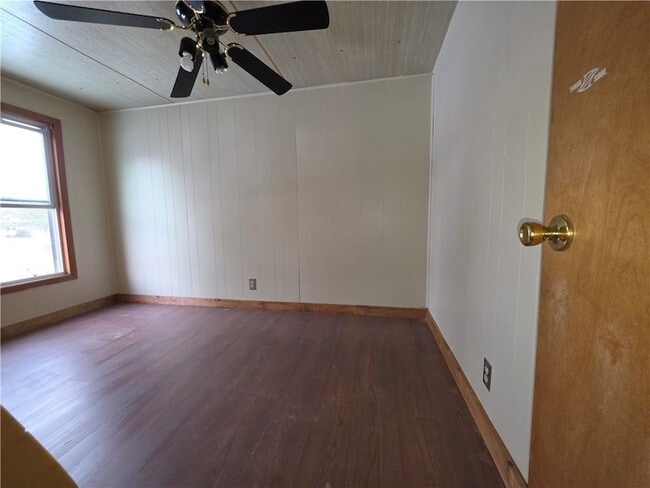 Building Photo - 9 Factory St