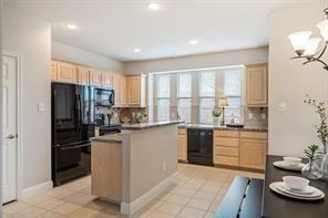 Building Photo - 10838 Axton Ct