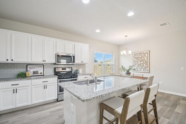 Building Photo - 1801 Fairhaven Gtwy