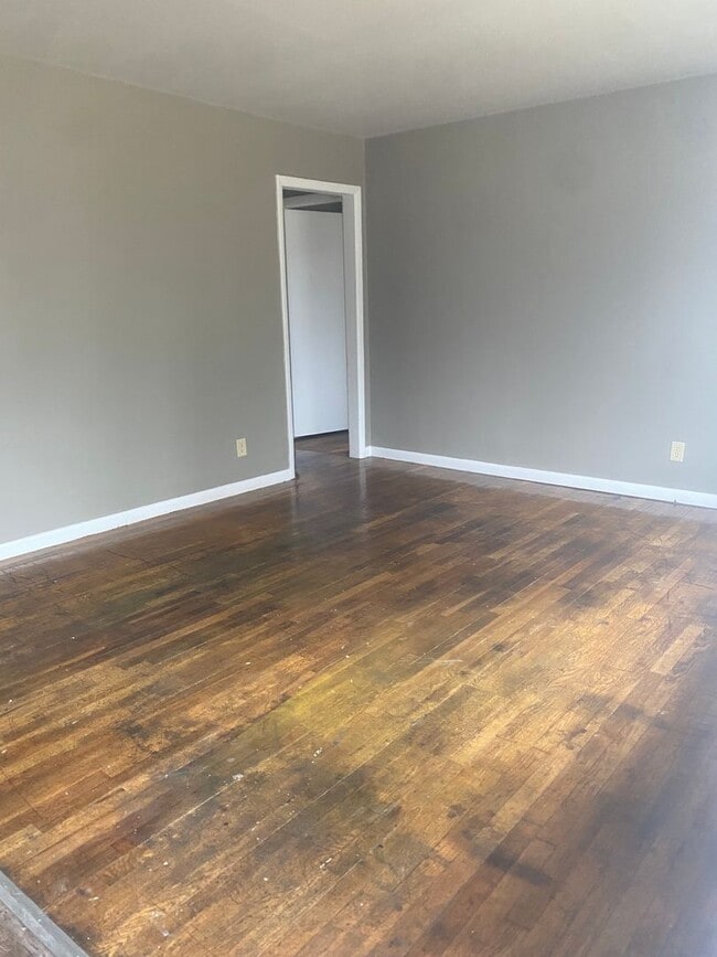 Building Photo - 524 N Allyn St