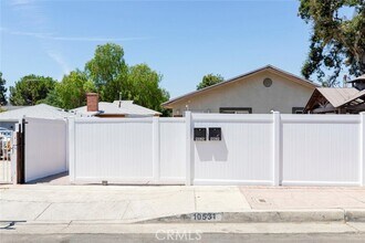 Building Photo - 10531 Greenburn Ave