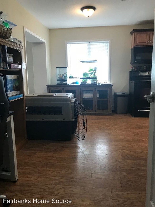 Building Photo - 367 Park Way