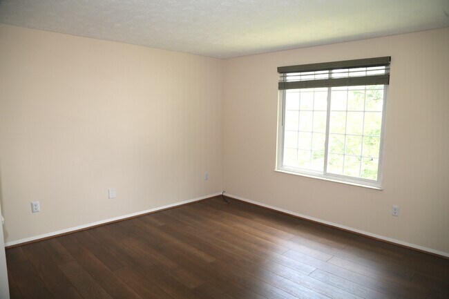 Building Photo - 4300 Buckman Rd