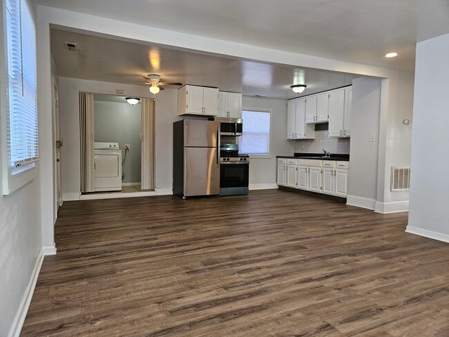 Building Photo - 2173 Williams St