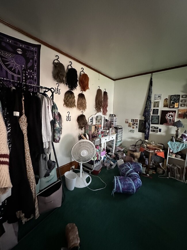 Building Photo - 3 bed 1 bath near UWEC! Available June 1st 2025