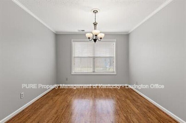 Building Photo - 872 Burkewood Dr