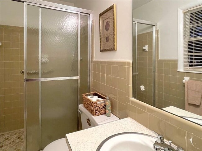 Building Photo - 4457 Frontier Way NE