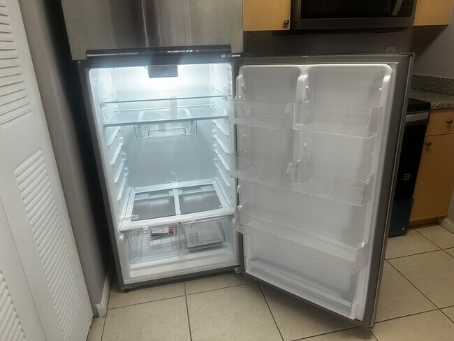 Building Photo - 3615 NW Mediterranean Ln