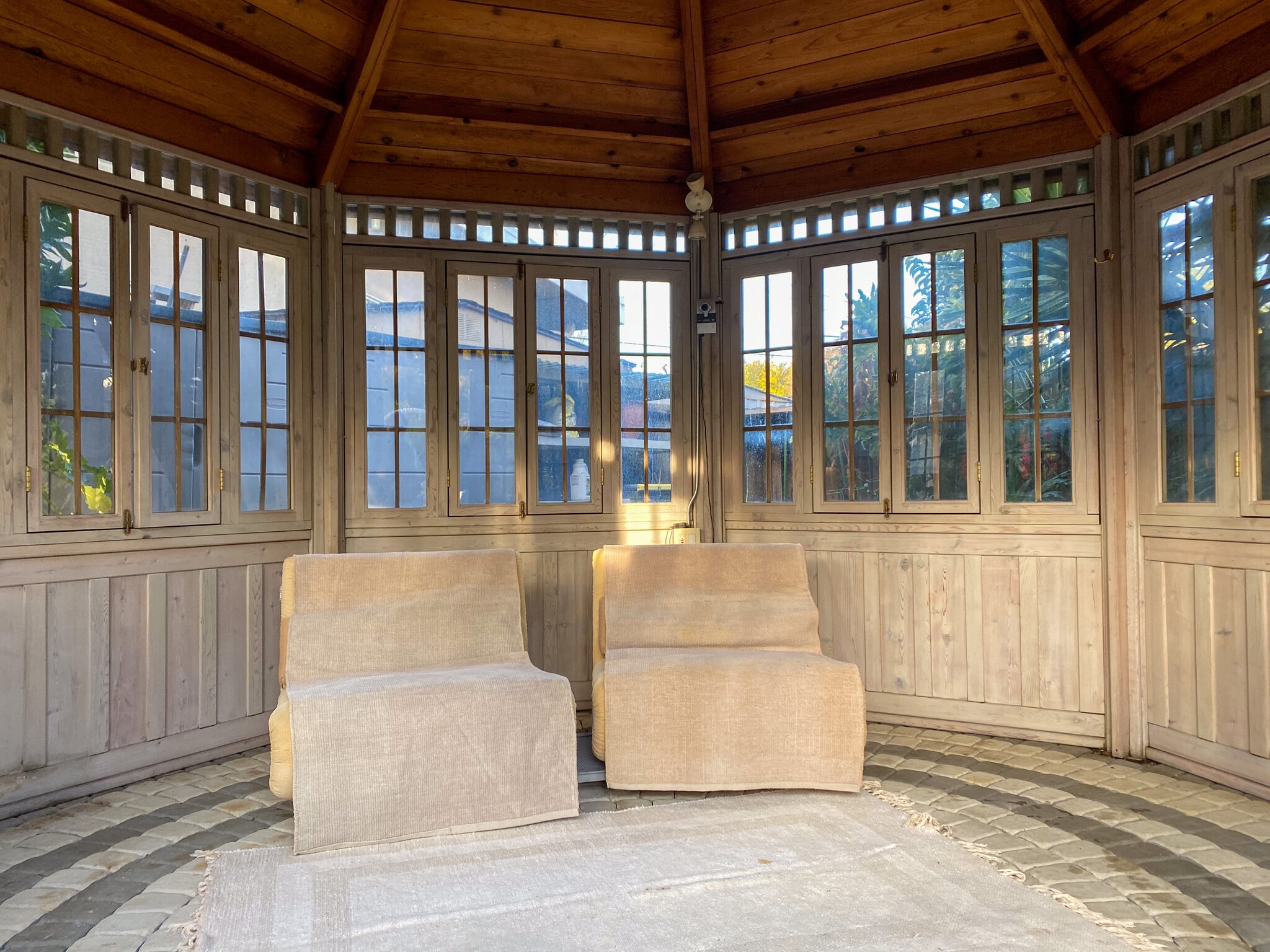 Gazebo - 134 Tyler Ct