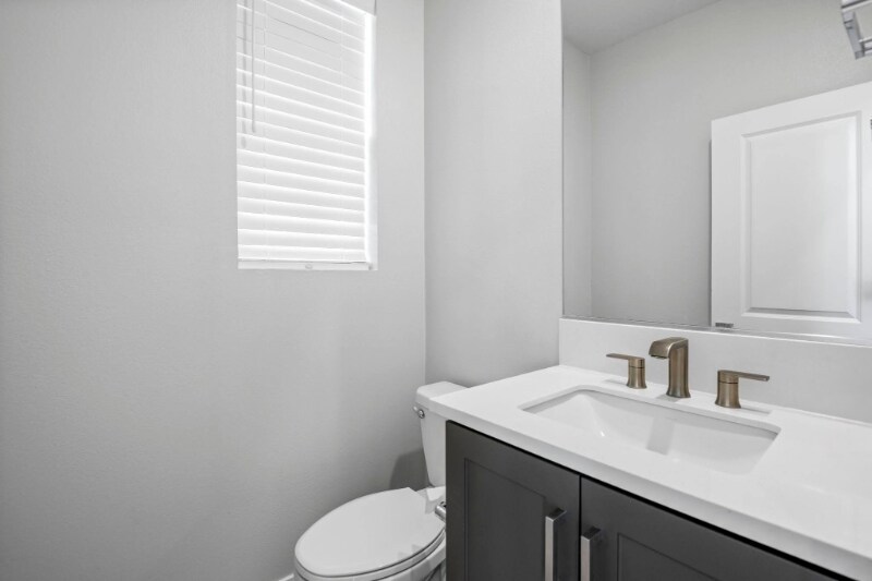 Building Photo - 45 Stetson St