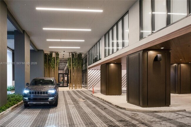 Building Photo - 159 NE 6th St