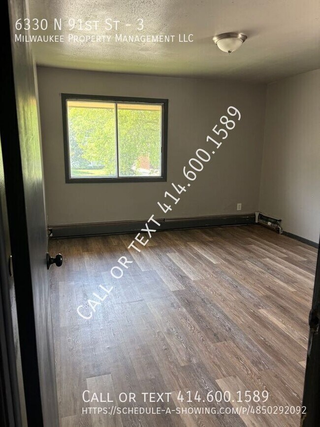 Building Photo - 6320-6330 N 91st St