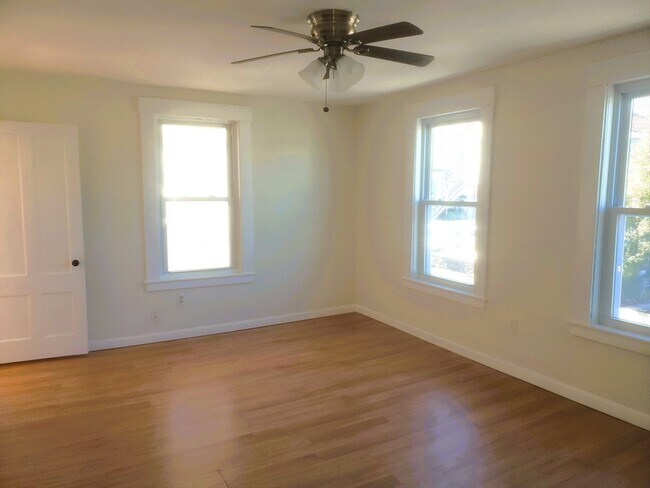 Building Photo - 26 Arlington St