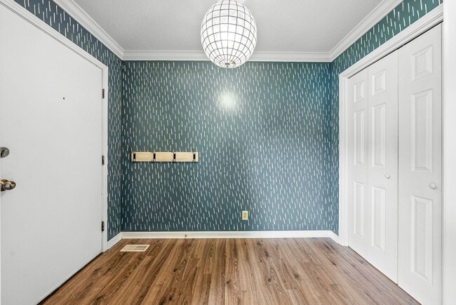 Building Photo - Pet Friendly Three Bedroom with Basement!