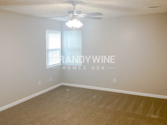 Building Photo - 702 Dunaire Way