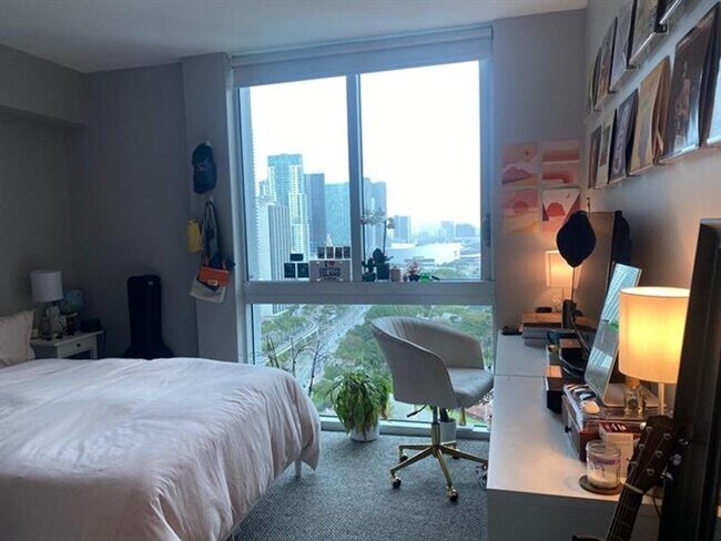 Building Photo - 325 S Biscayne Blvd