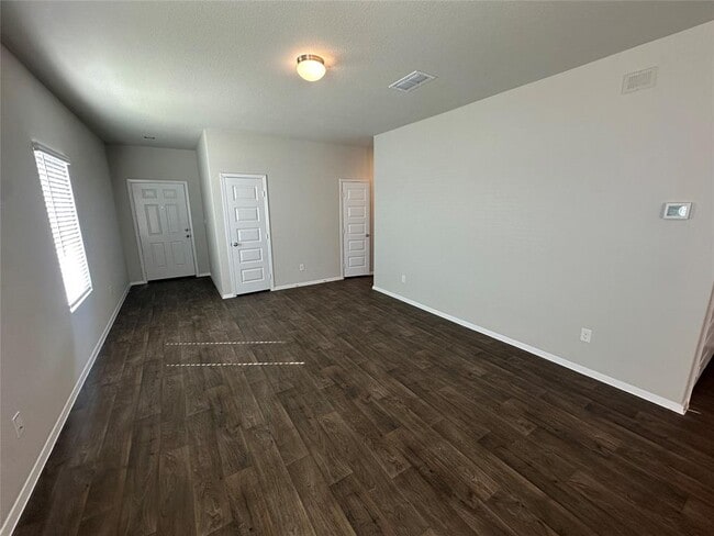 Building Photo - 2700 Towy Rd