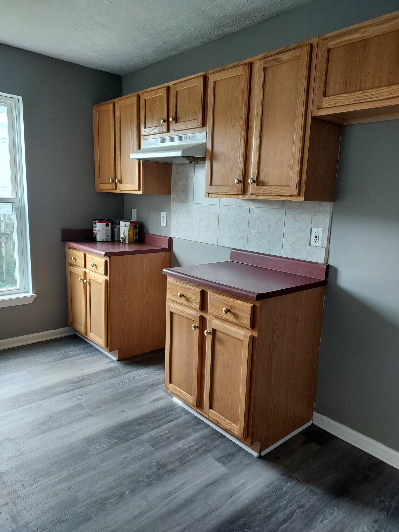 Kitchen - 1216 Lipps Ln