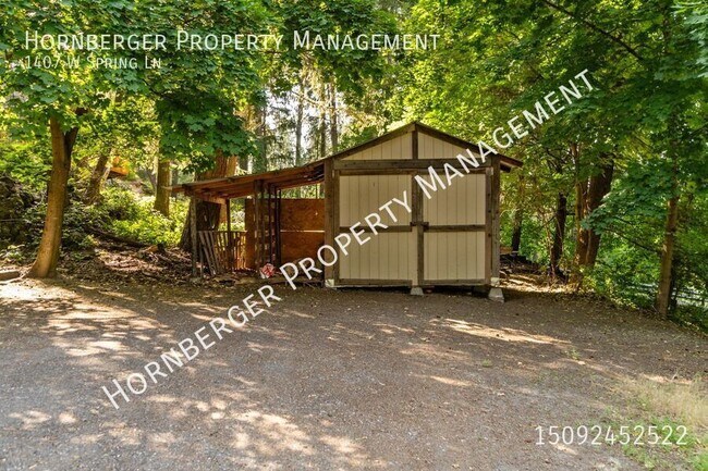 Building Photo - 1407 W Spring Ln