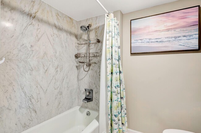 Building Photo - 100 S Beach Rd