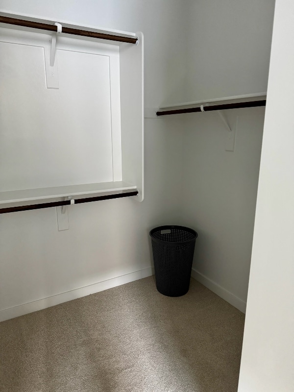 Building Photo - 9526 W Avalon Dr