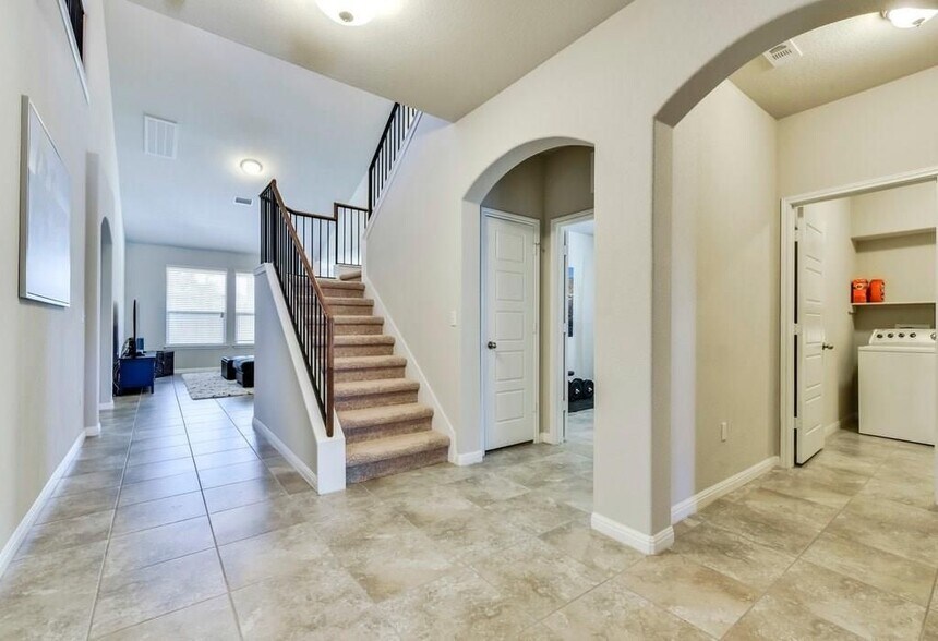 Building Photo - 11203 Sisquoc Formation View